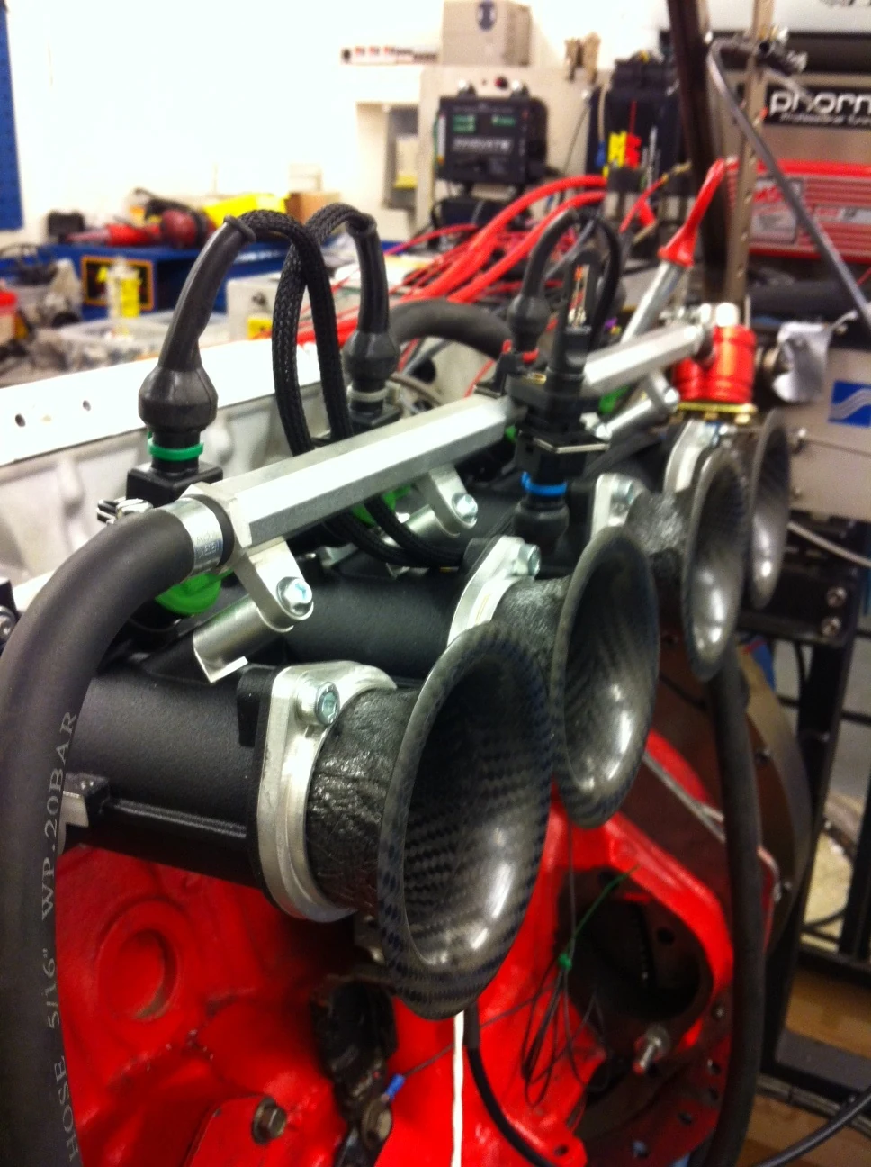 Timos Motor workshop and engine builds